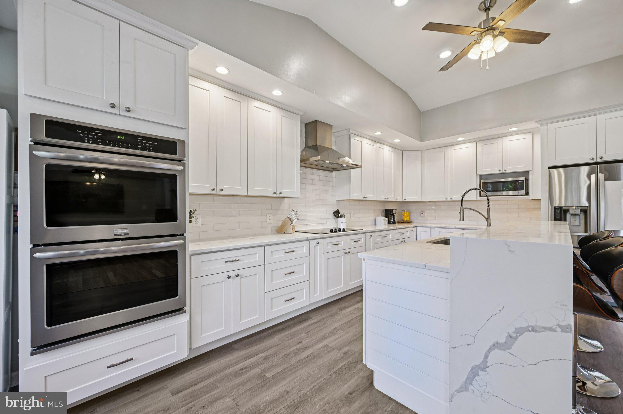 RIVA FARMS - Residential