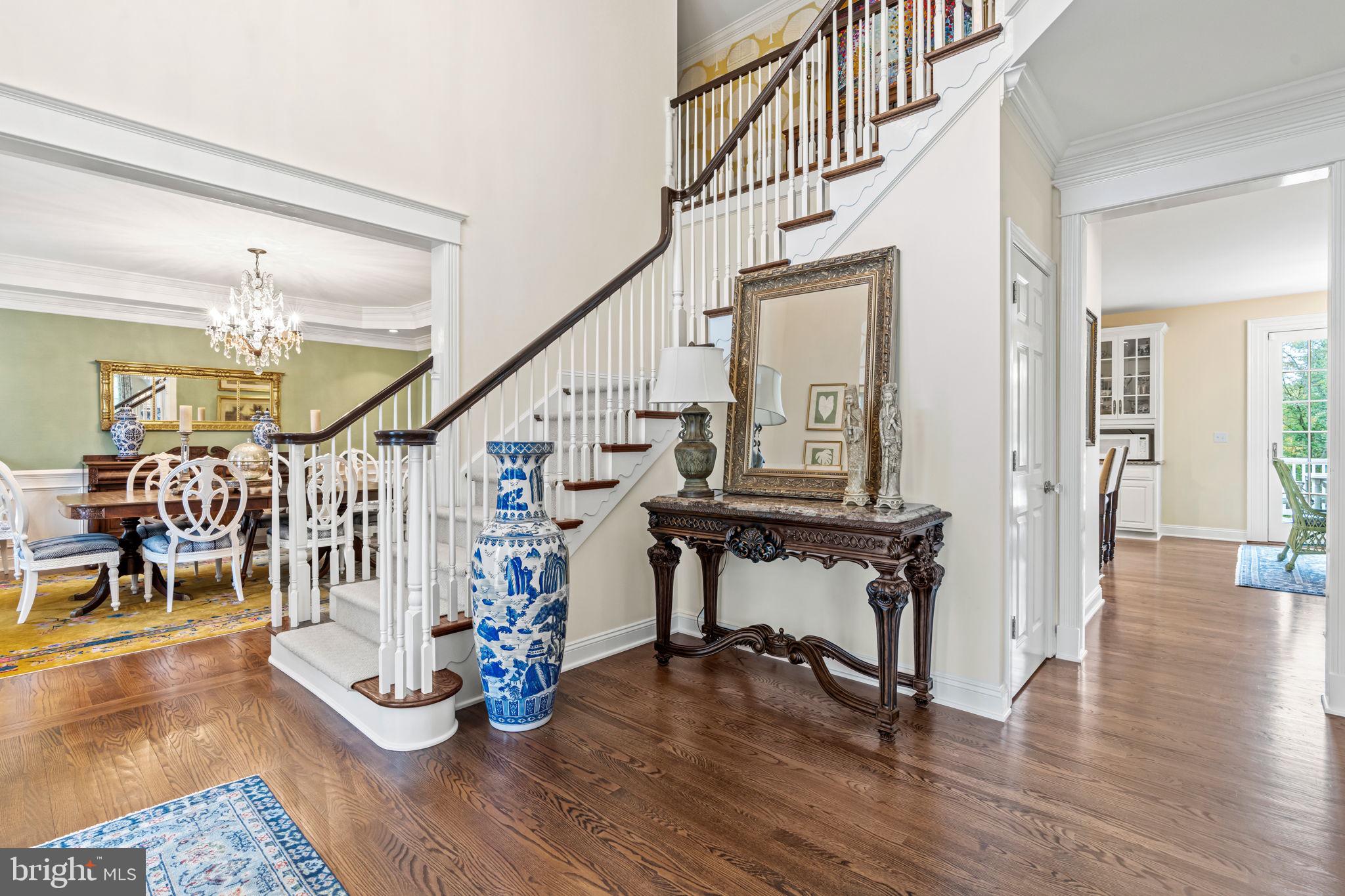 FOREST HILLS - Residential