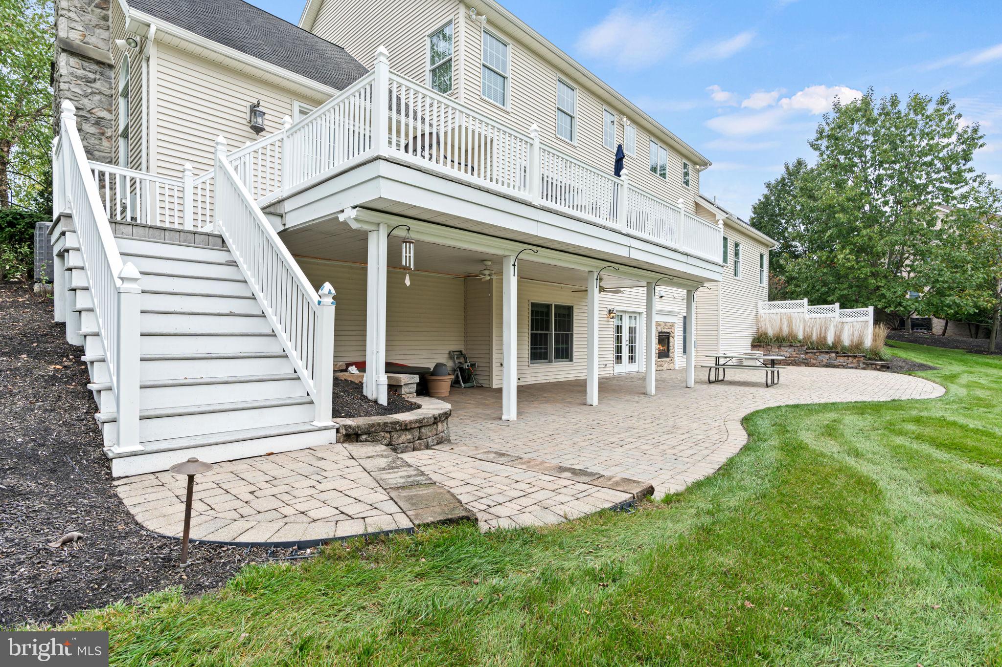 FOREST HILLS - Residential