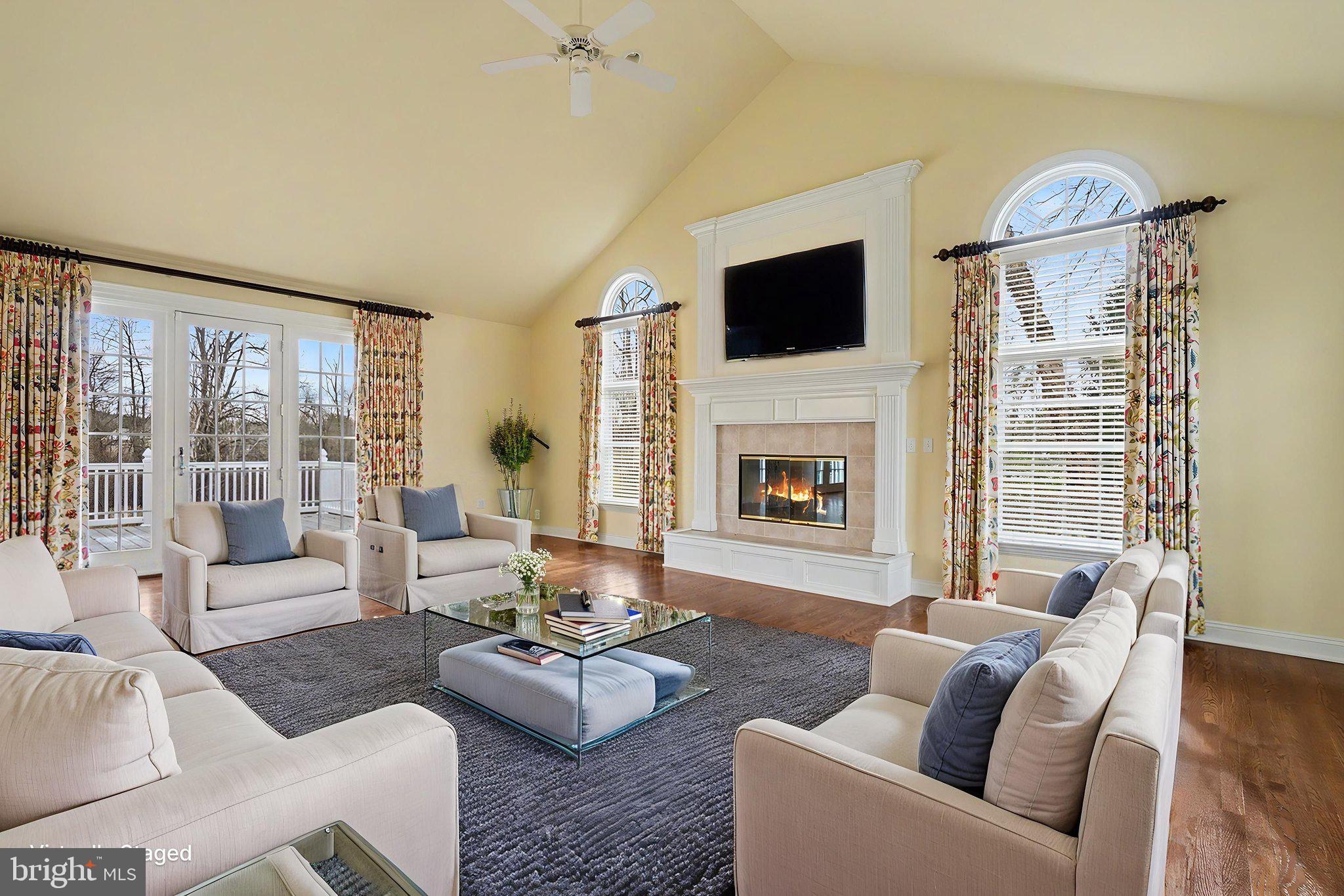 FOREST HILLS - Residential