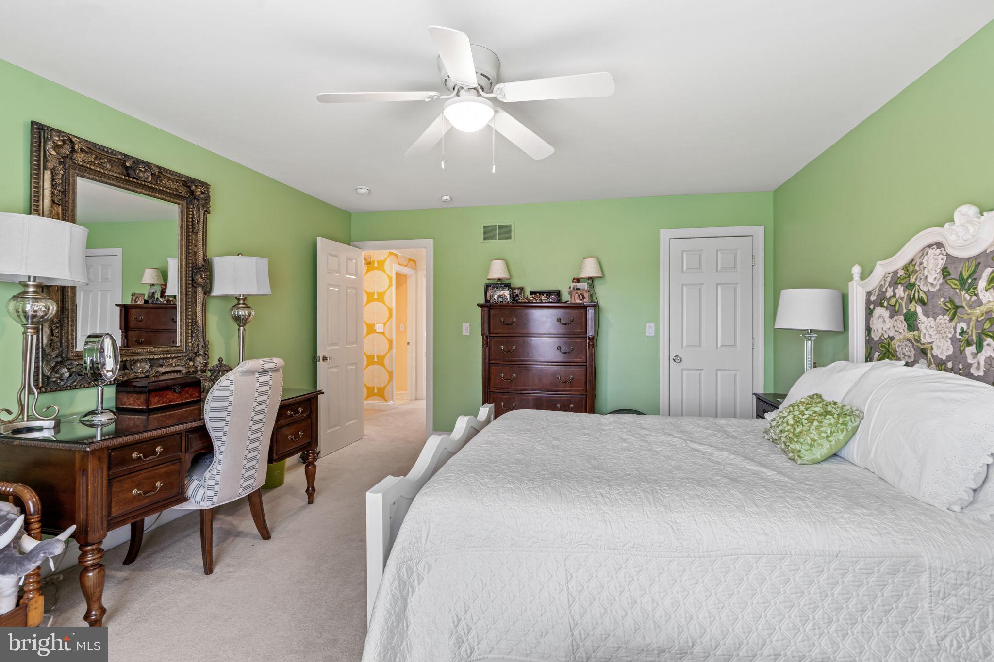 FOREST HILLS - Residential