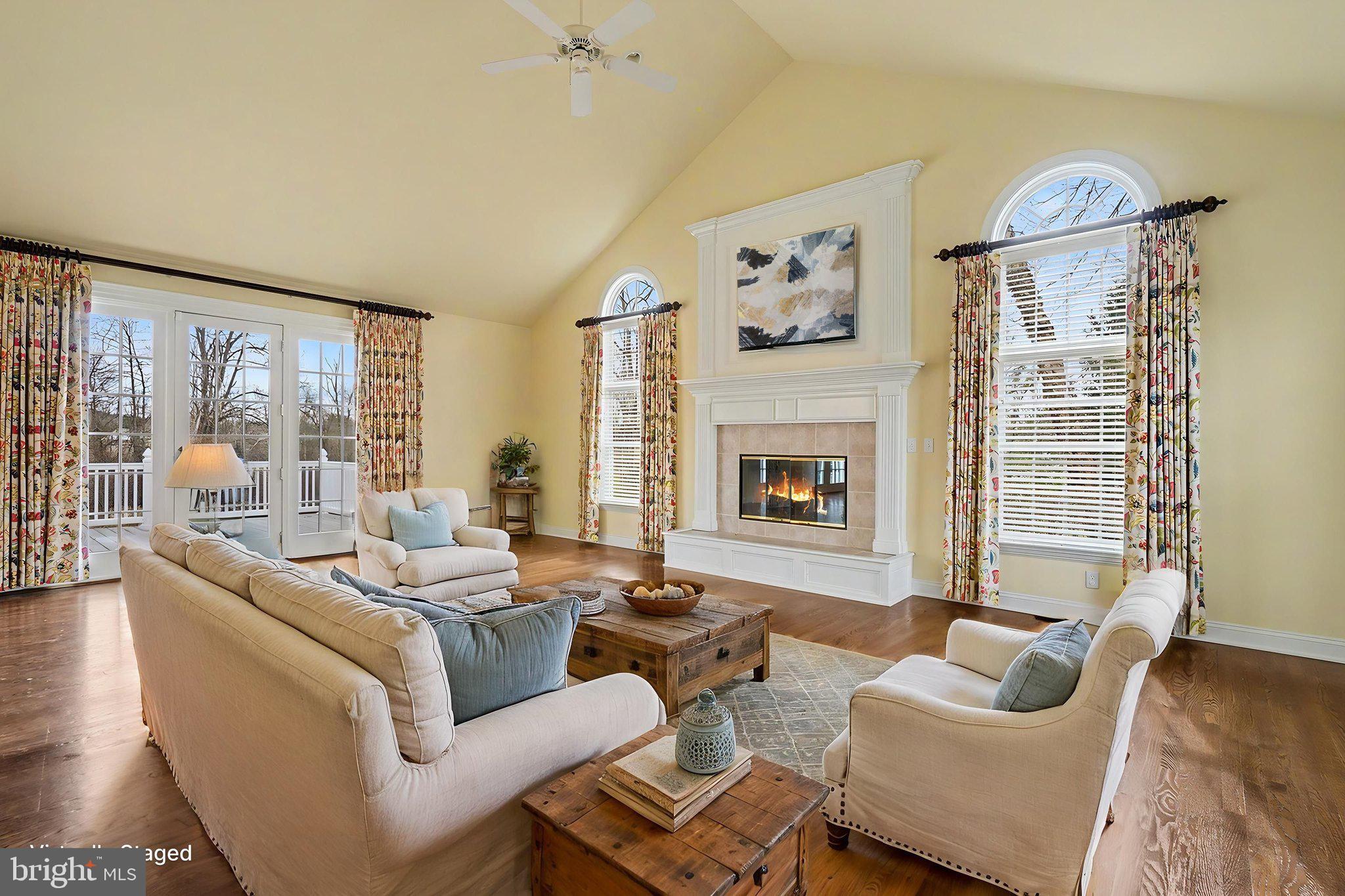 FOREST HILLS - Residential