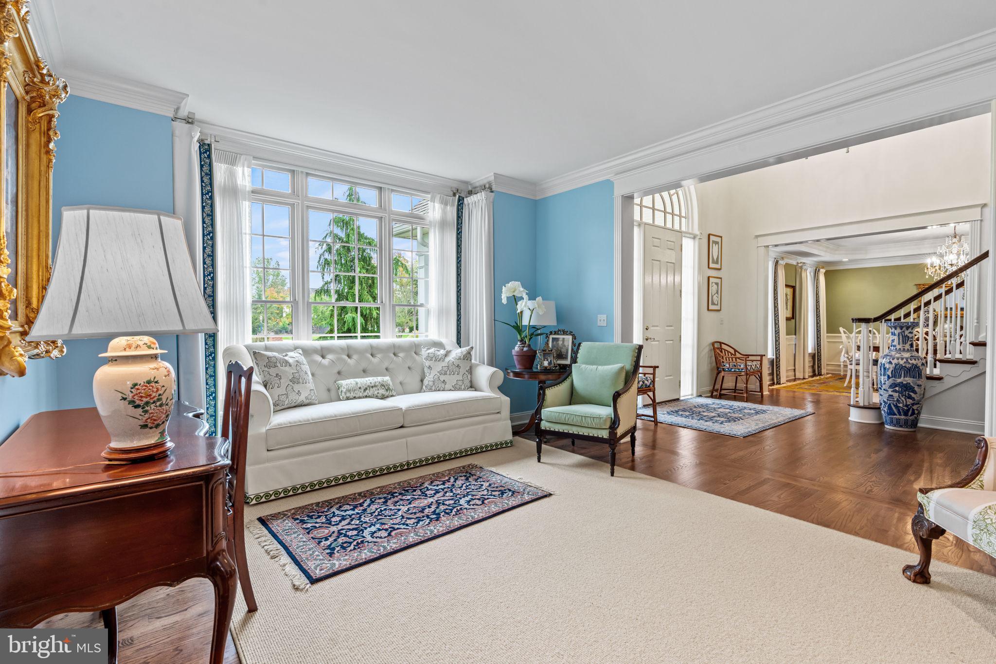 FOREST HILLS - Residential