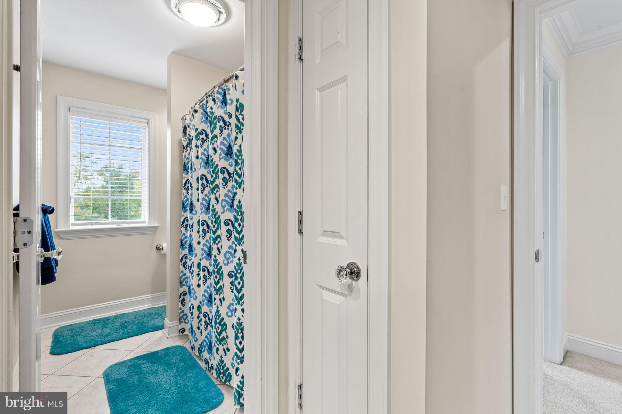 FOREST HILLS - Residential