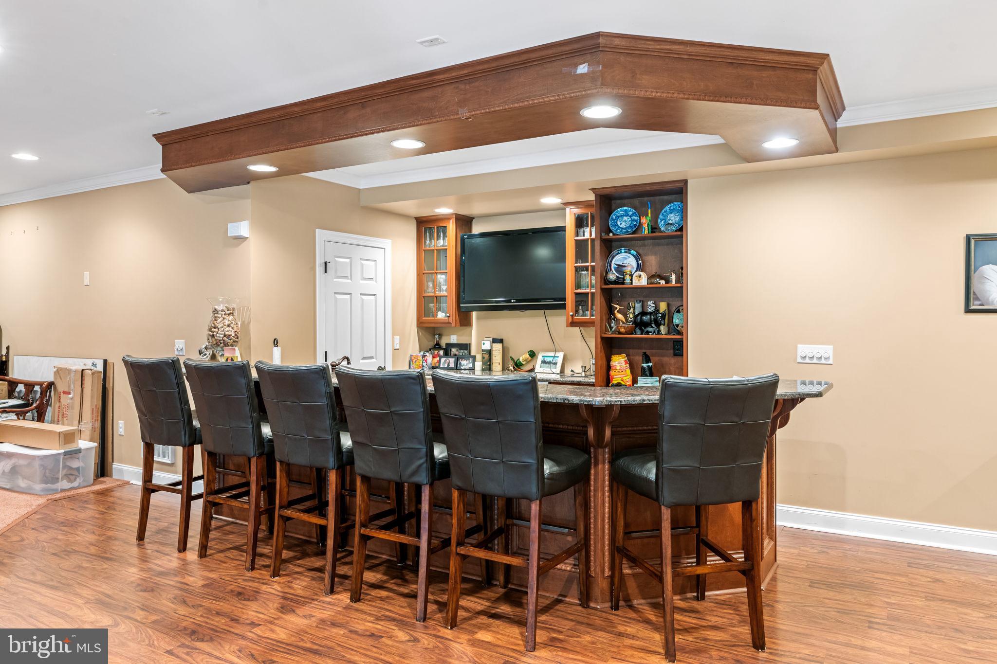 FOREST HILLS - Residential