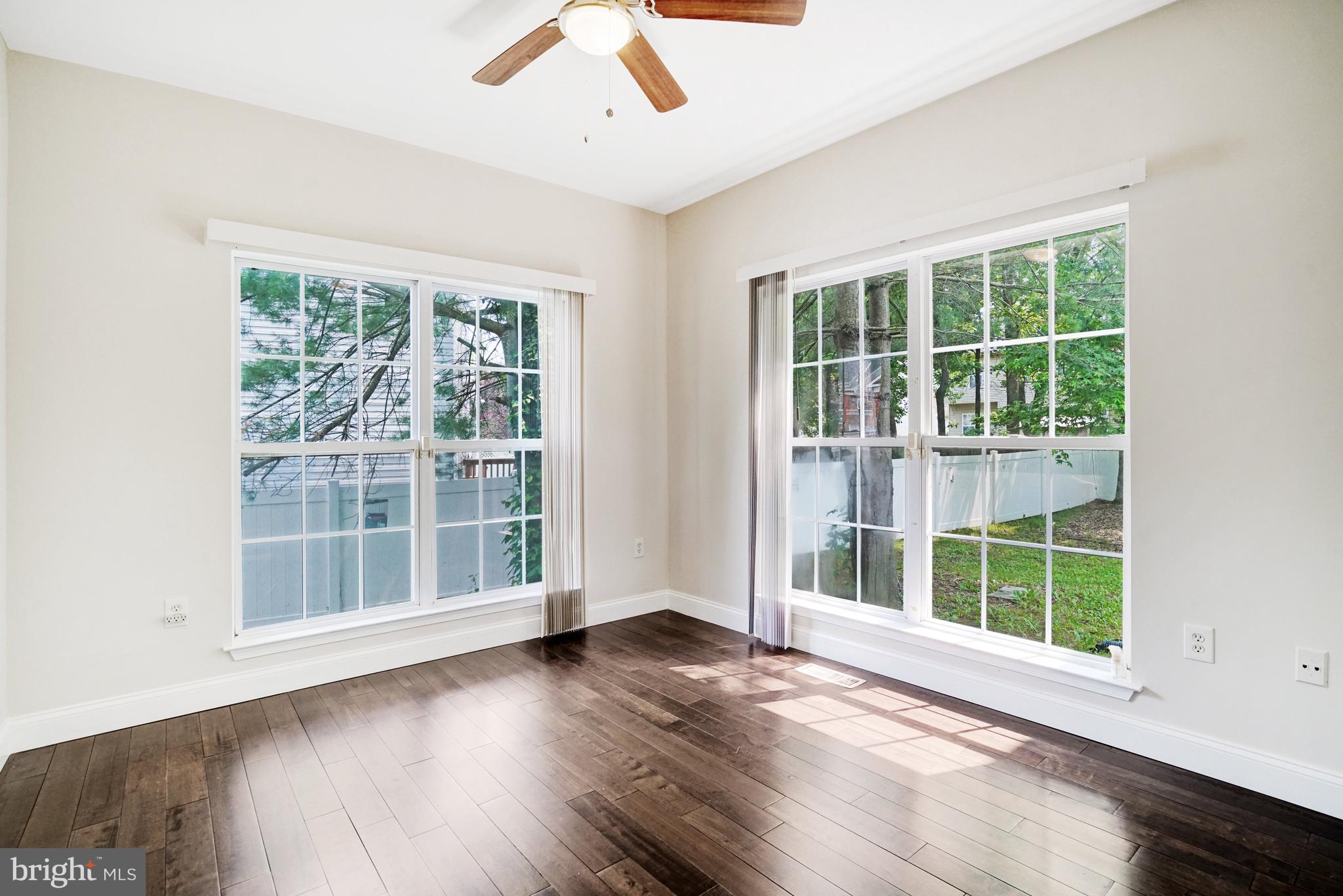 10005 EDGEWATER TERRACE