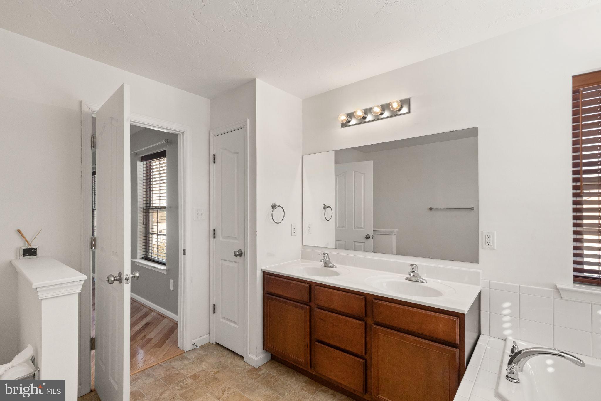 WHEATLAND ACRES - Residential