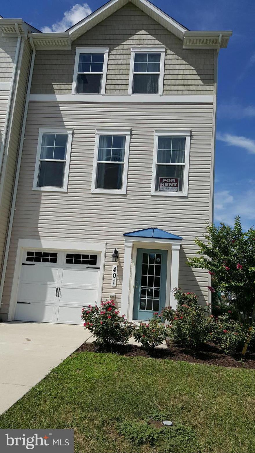 Waterview end unit  townhouse with views of the  Marina....was model home and loaded with upgrades thru out.  Fantastic sunsets from balconies. Available immediately..Very clean... Fully Furnished... turn key
Easy access to major hwy, beaches, shopping , medical care and resturants...