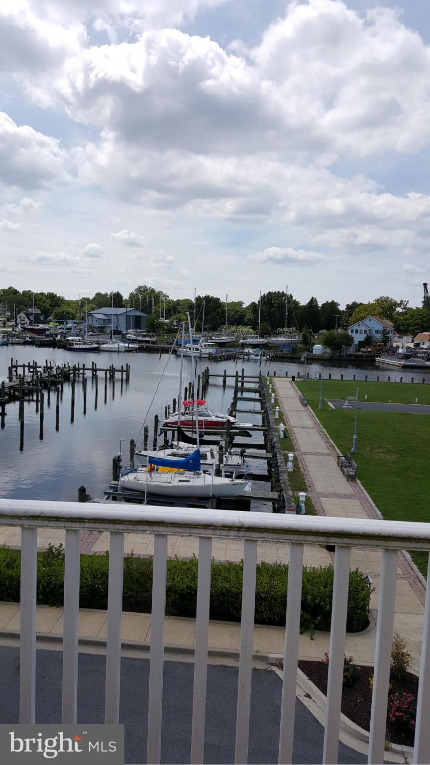 DEEP HARBOUR - Residential Lease