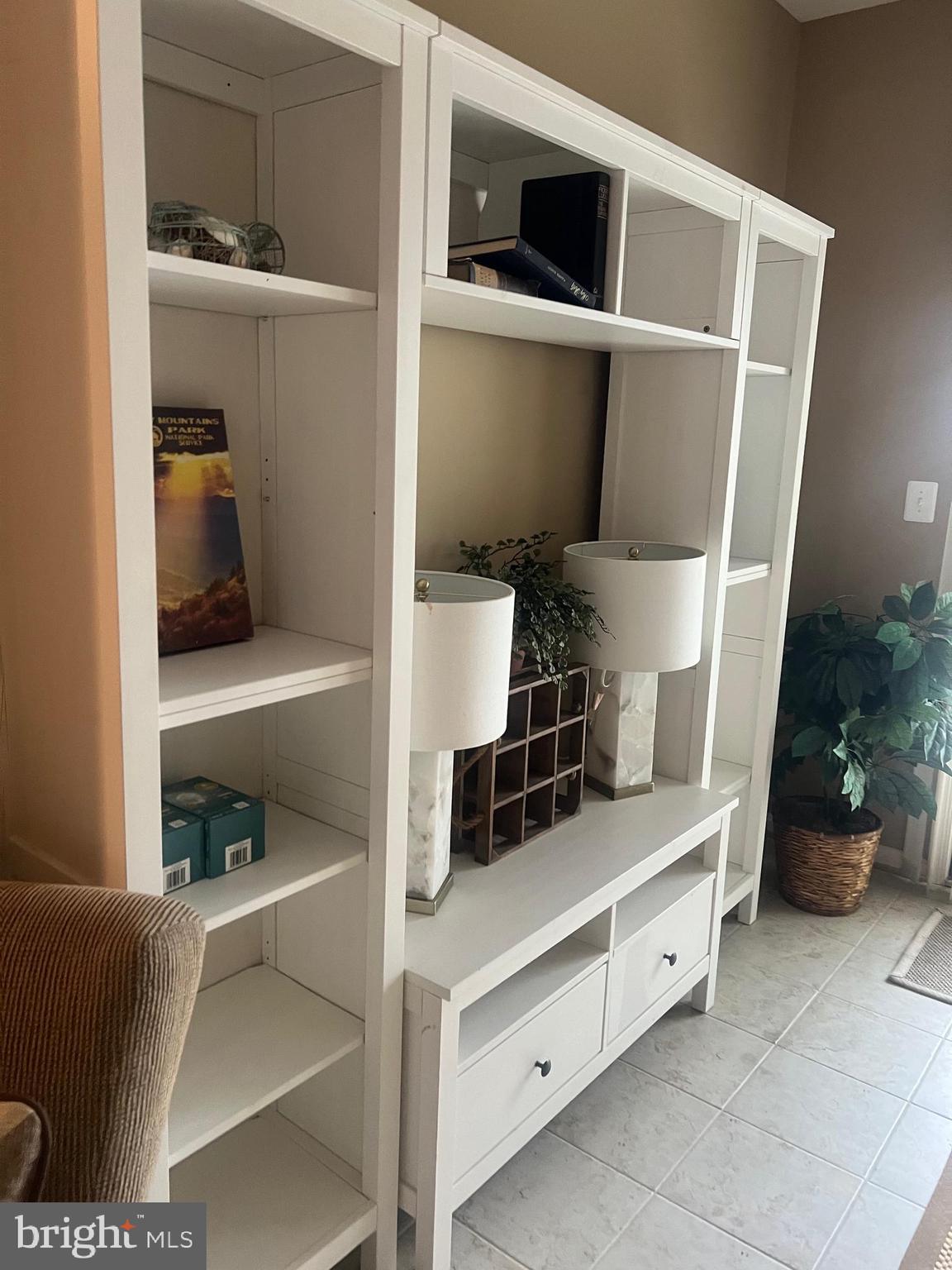 DEEP HARBOUR - Residential Lease