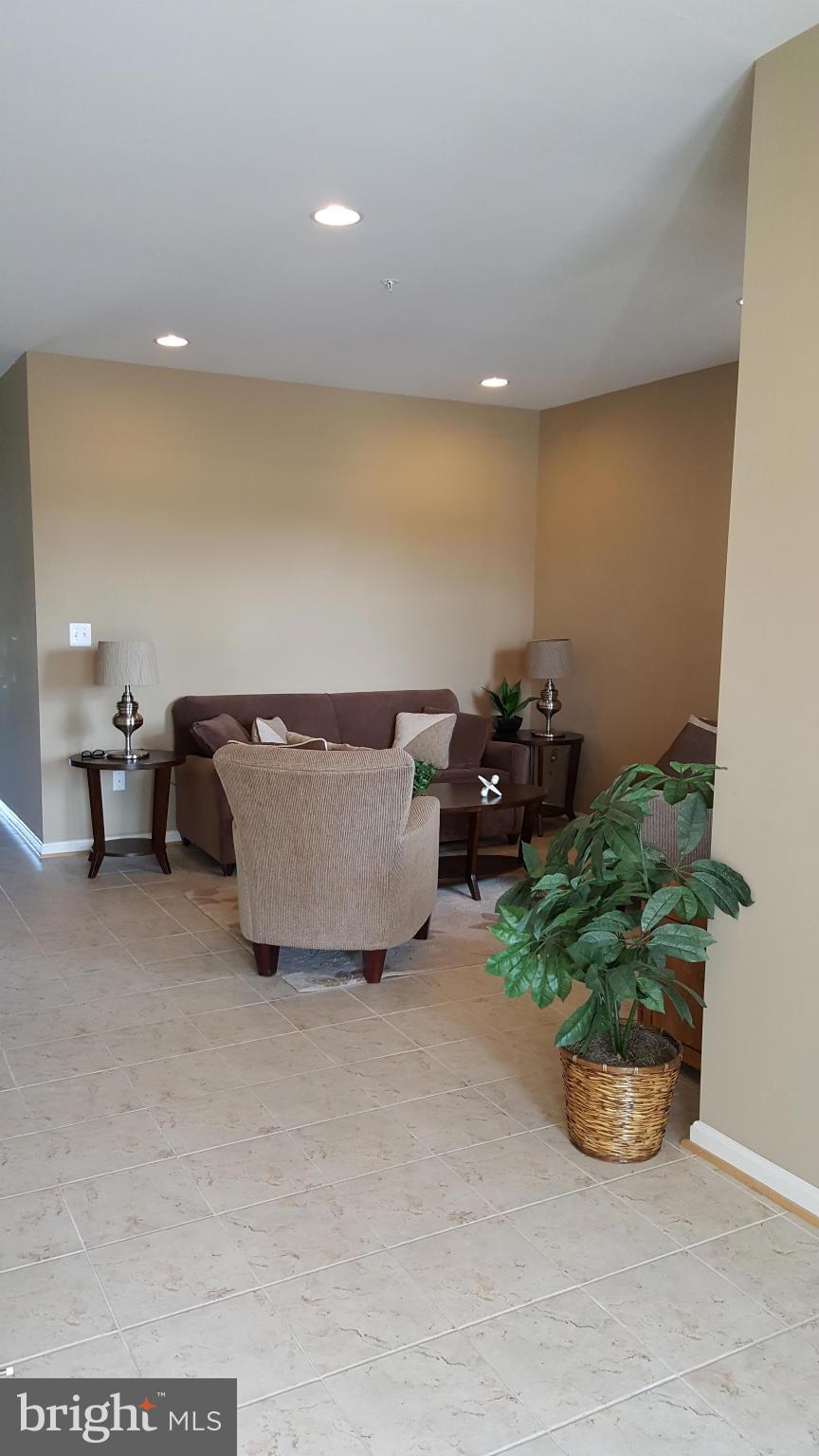 DEEP HARBOUR - Residential Lease