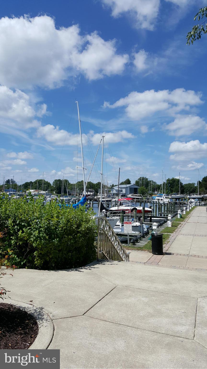 DEEP HARBOUR - Residential Lease