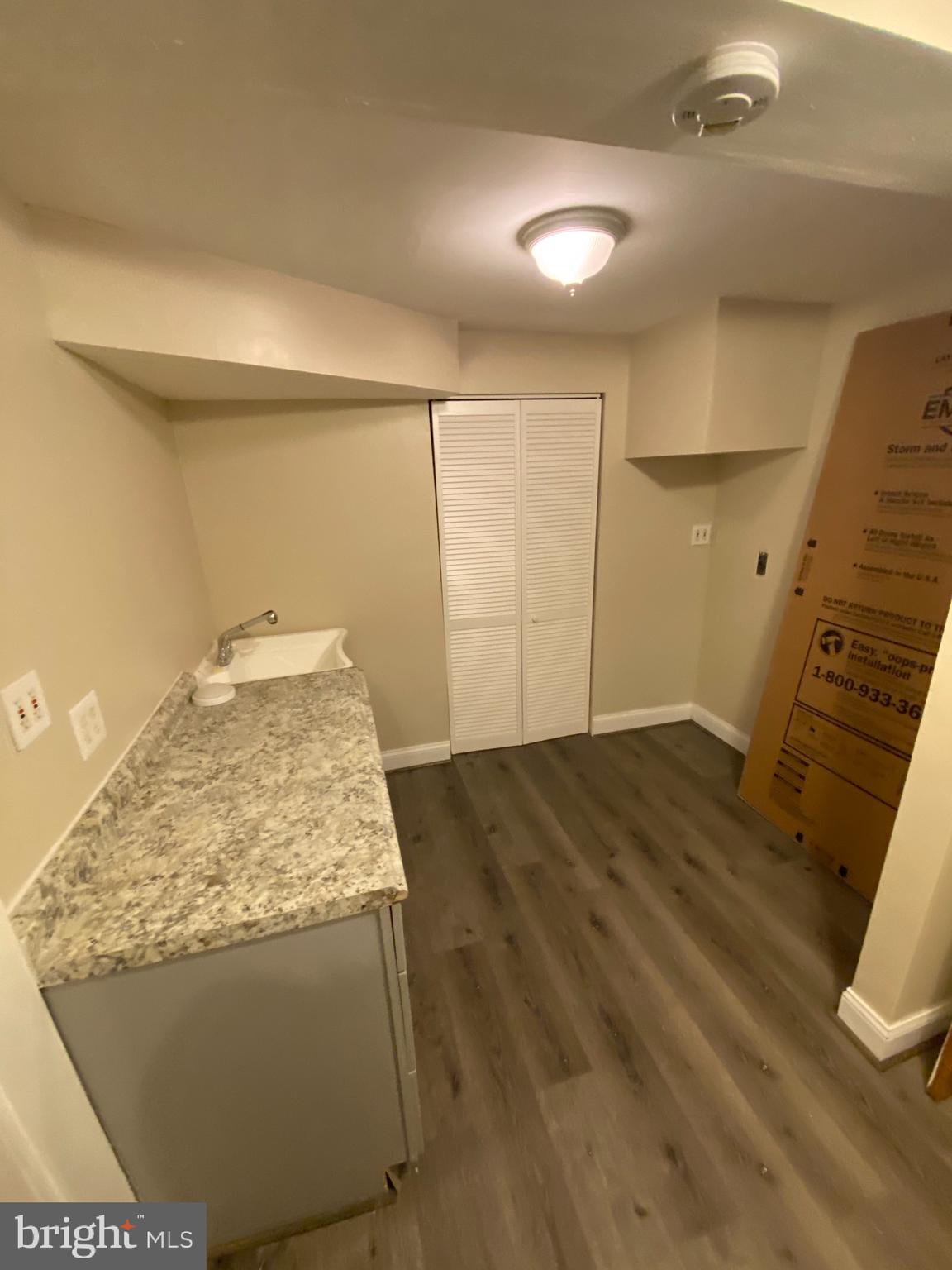 BAILEYS CROSSROADS - Residential