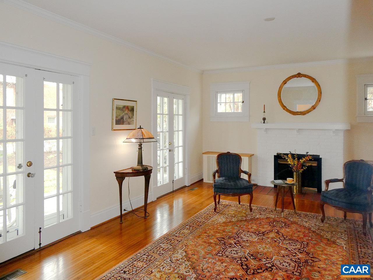 PARK PLAZA - Residential