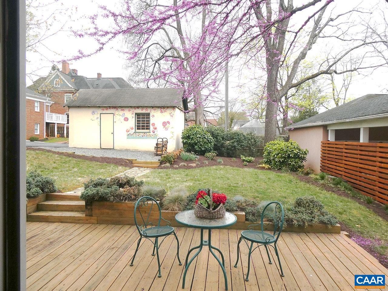 PARK PLAZA - Residential