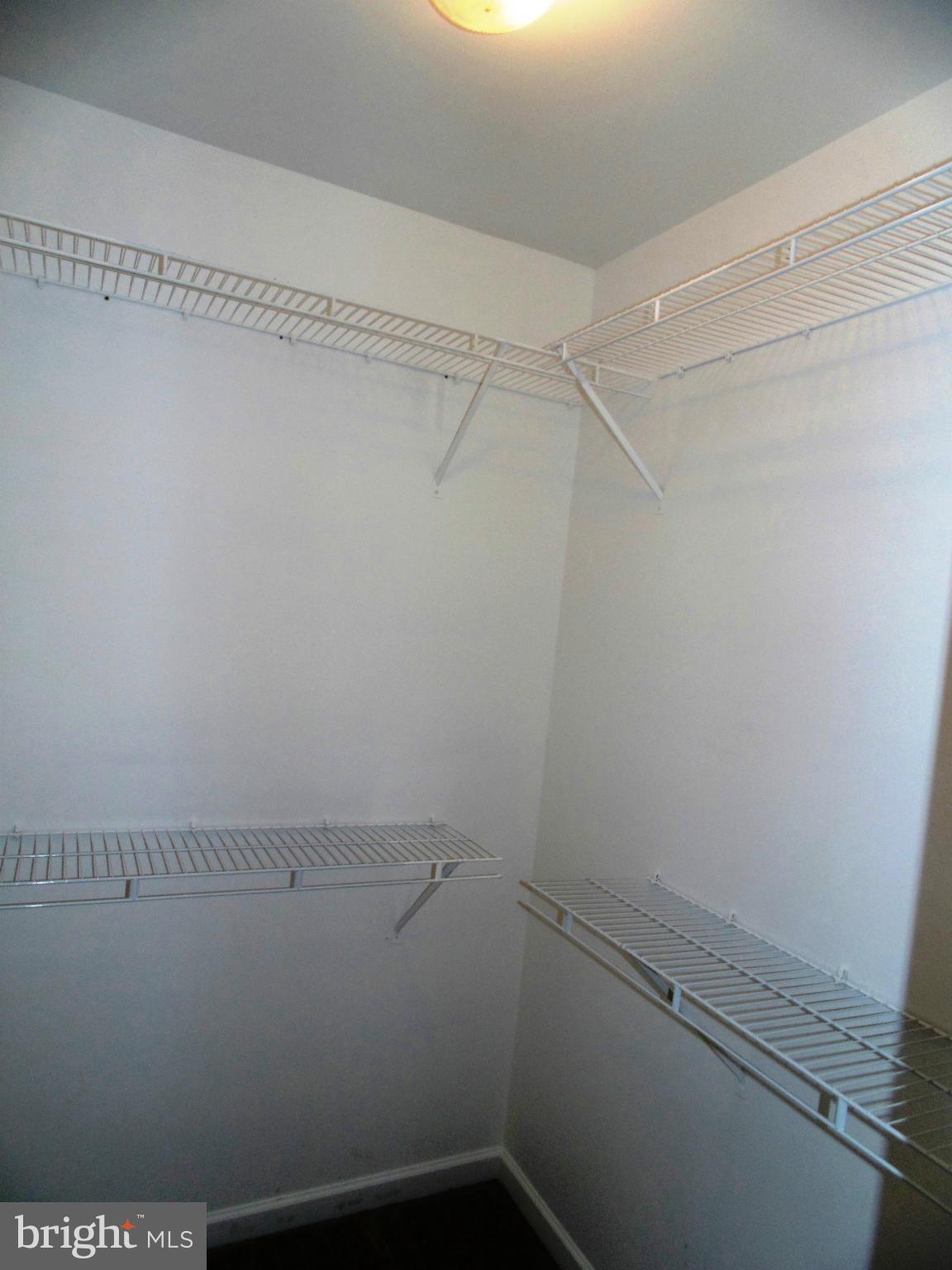 MANOR PARK - Residential Lease