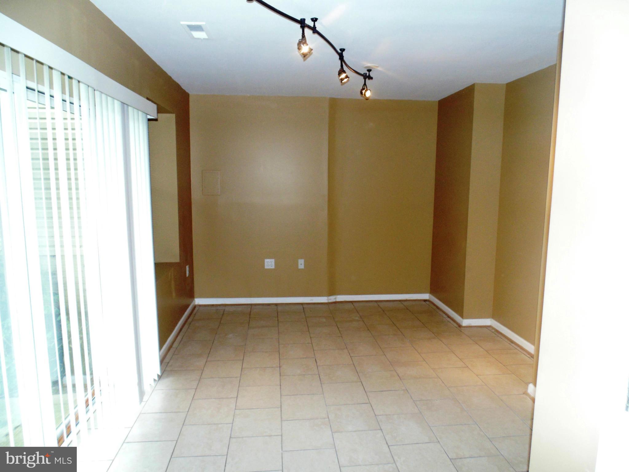 MANOR PARK - Residential Lease