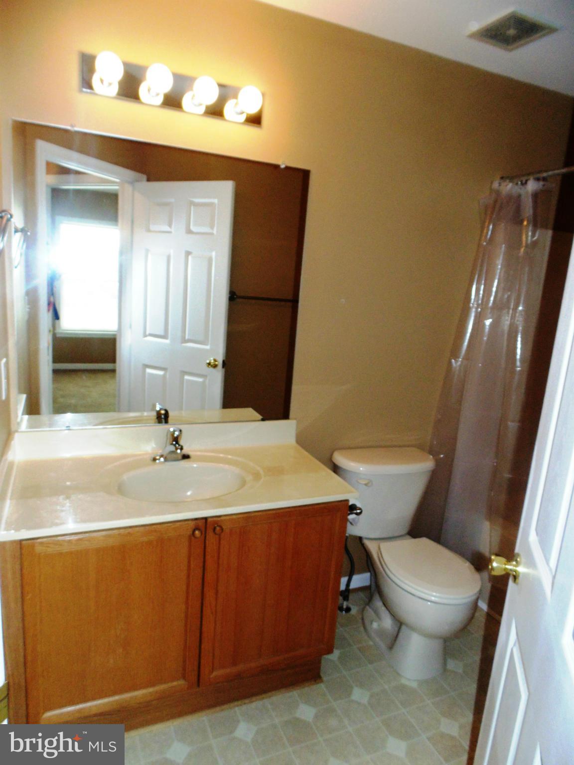 MANOR PARK - Residential Lease