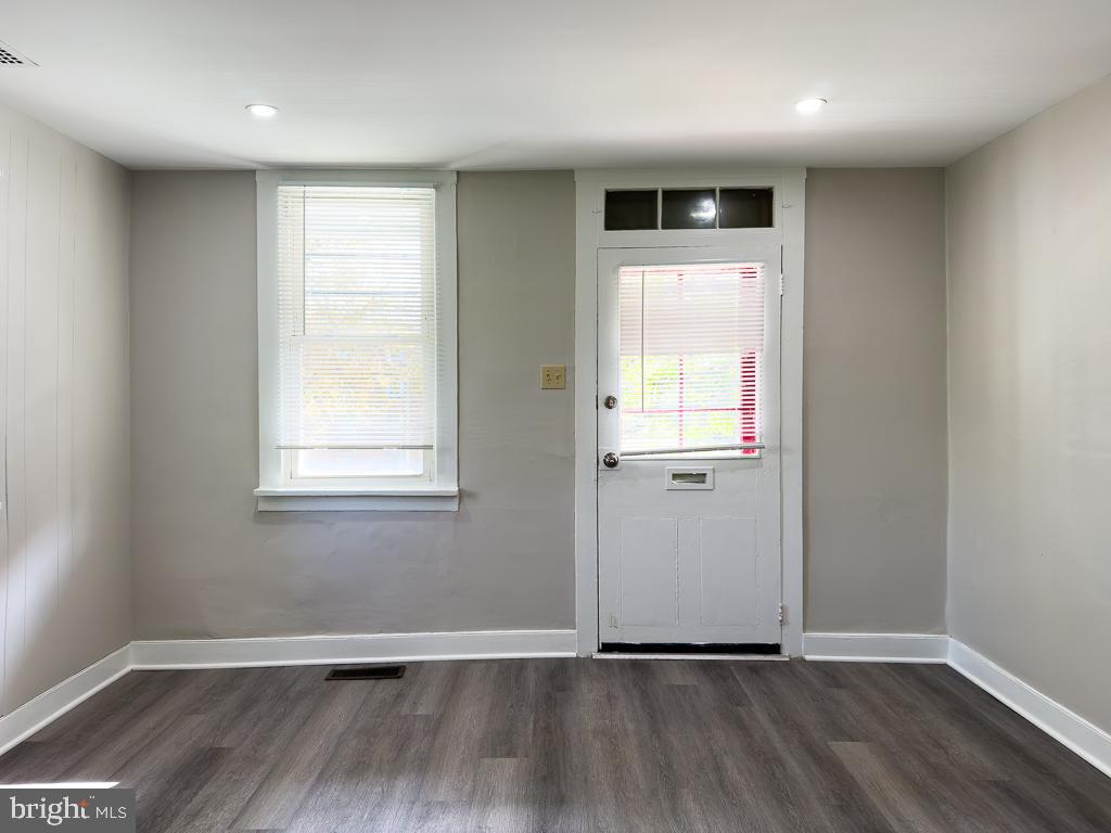 127 N PRINCE STREET 129