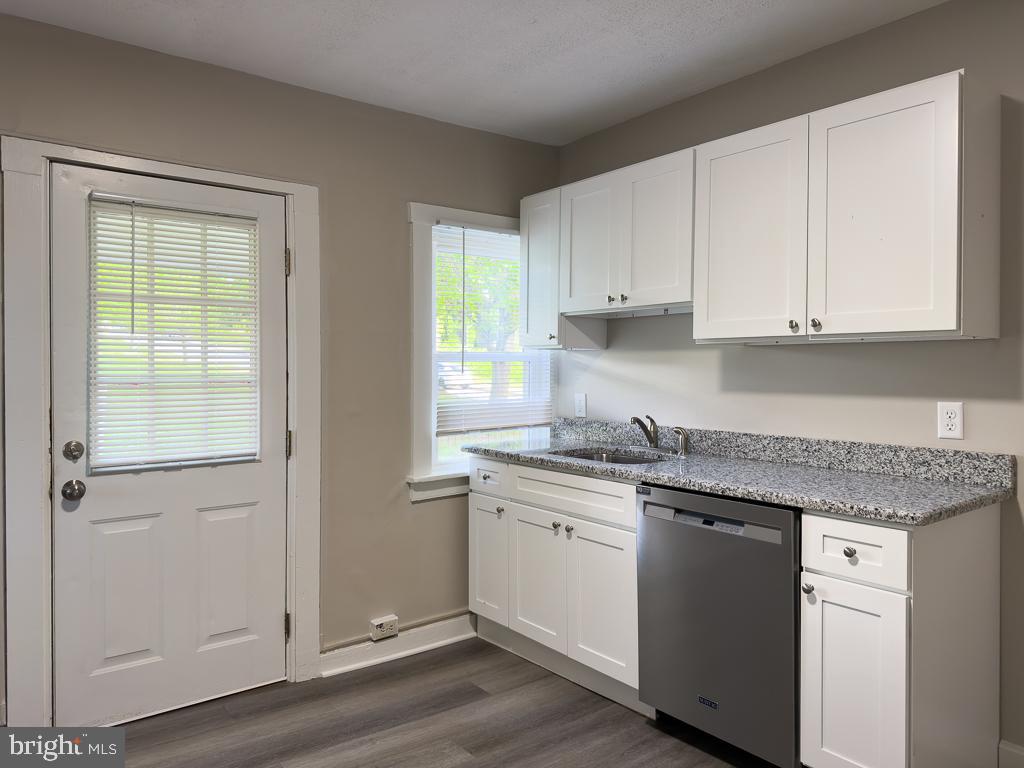 127 N PRINCE STREET 129