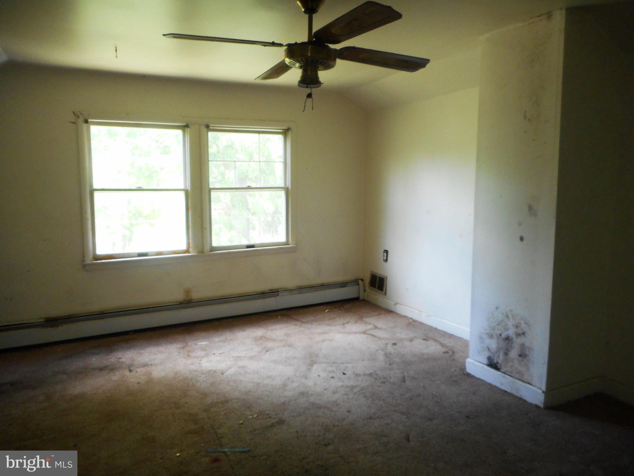 15933 LIVINGSTON ROAD