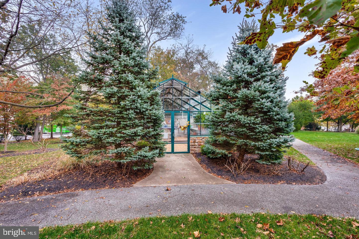 WYNDHAM COMMON - Residential