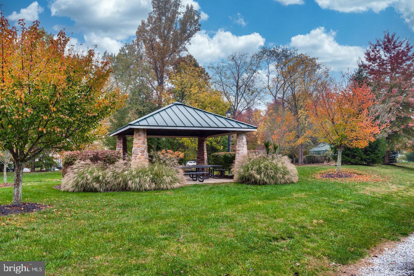 WYNDHAM COMMON - Residential