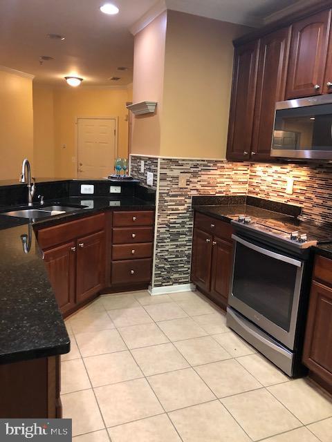 WYNDHAM COMMON - Residential