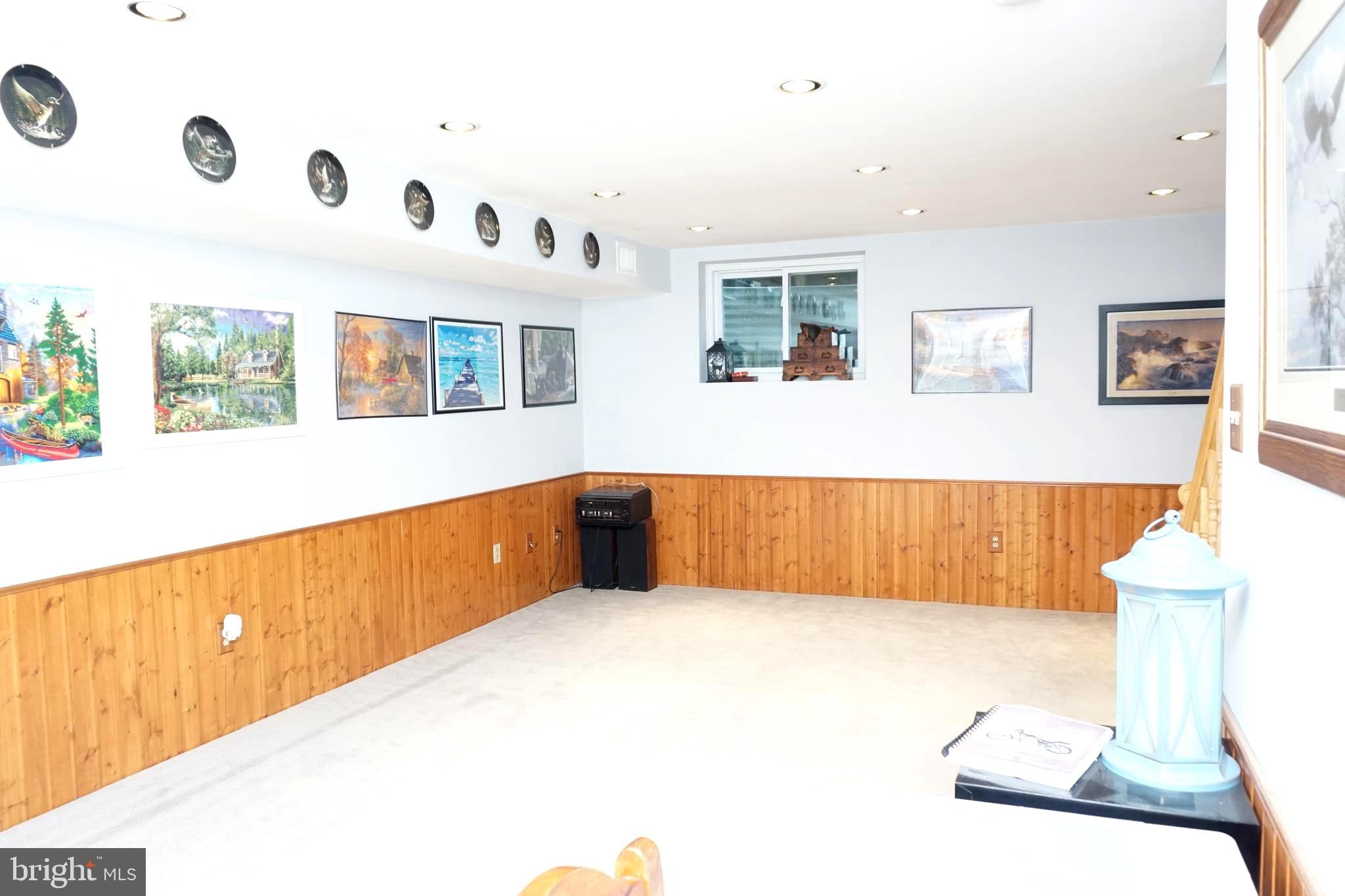 ASPENWOOD - Residential