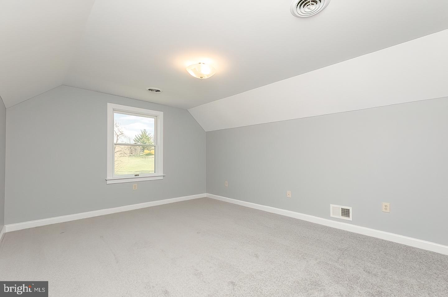 POTOMAC FARMS - Residential