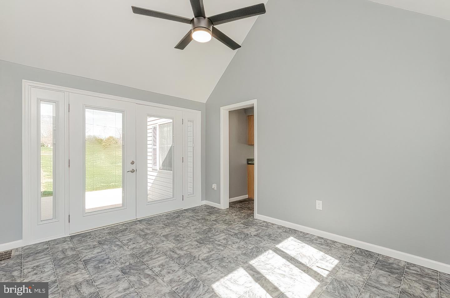 POTOMAC FARMS - Residential