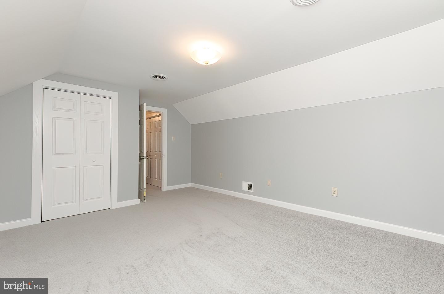 POTOMAC FARMS - Residential