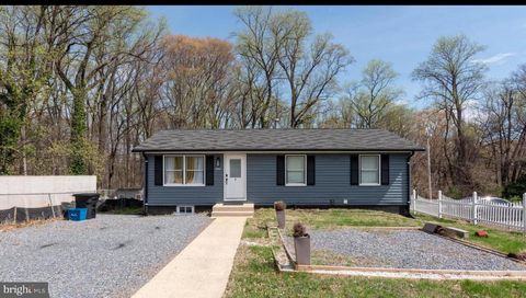 Photo of 114 Geneva Avenue, SILVER SPRING, MD 20910 (MLS # MDMC2207092)