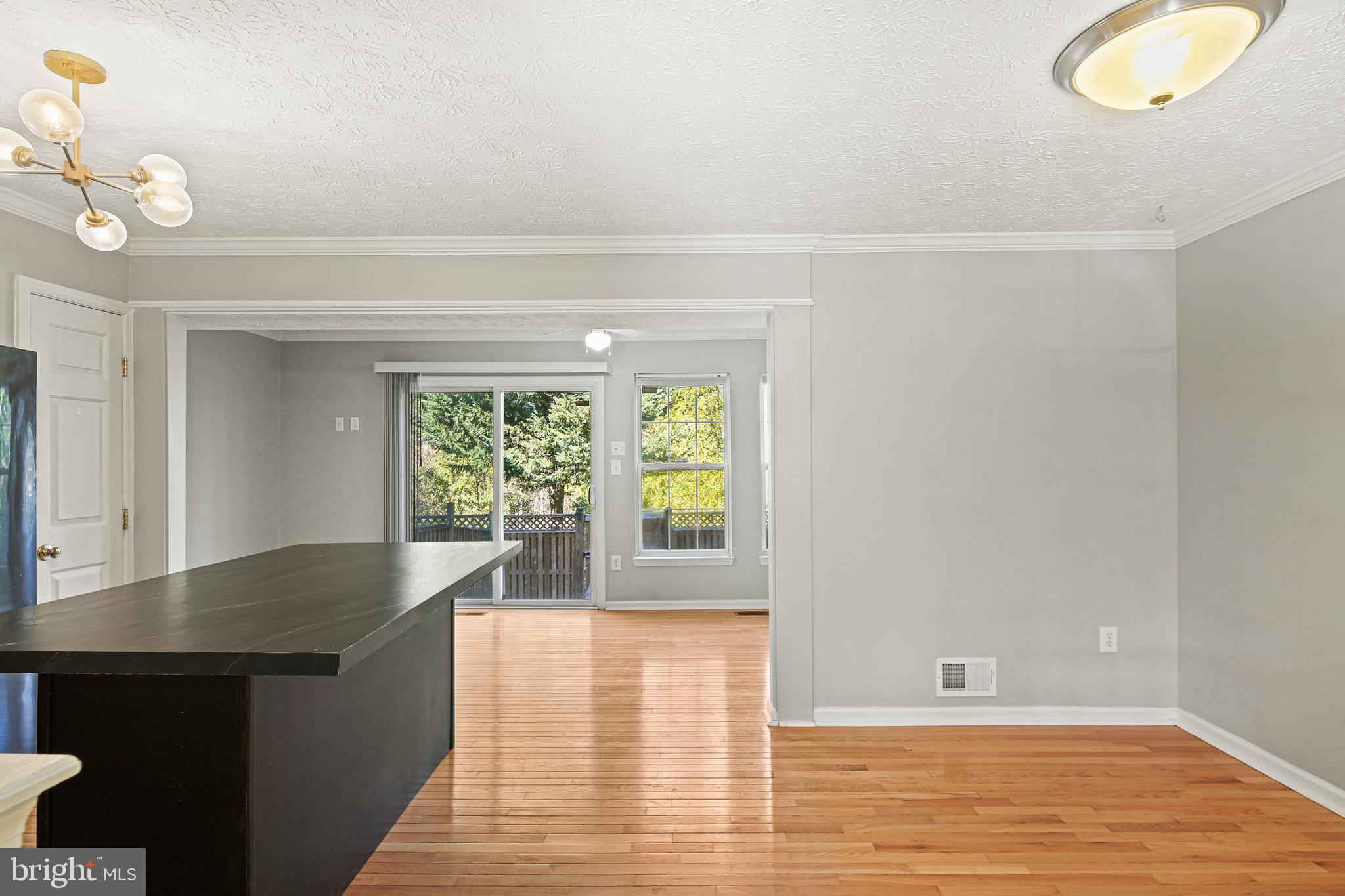 CARRIAGE PINES/LAKE VILL - Residential Lease