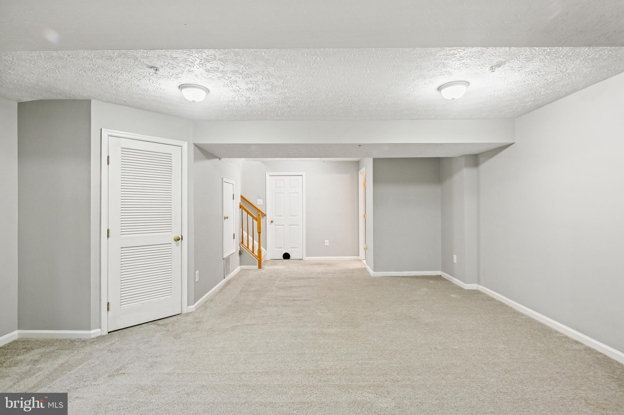 CARRIAGE PINES/LAKE VILL - Residential Lease