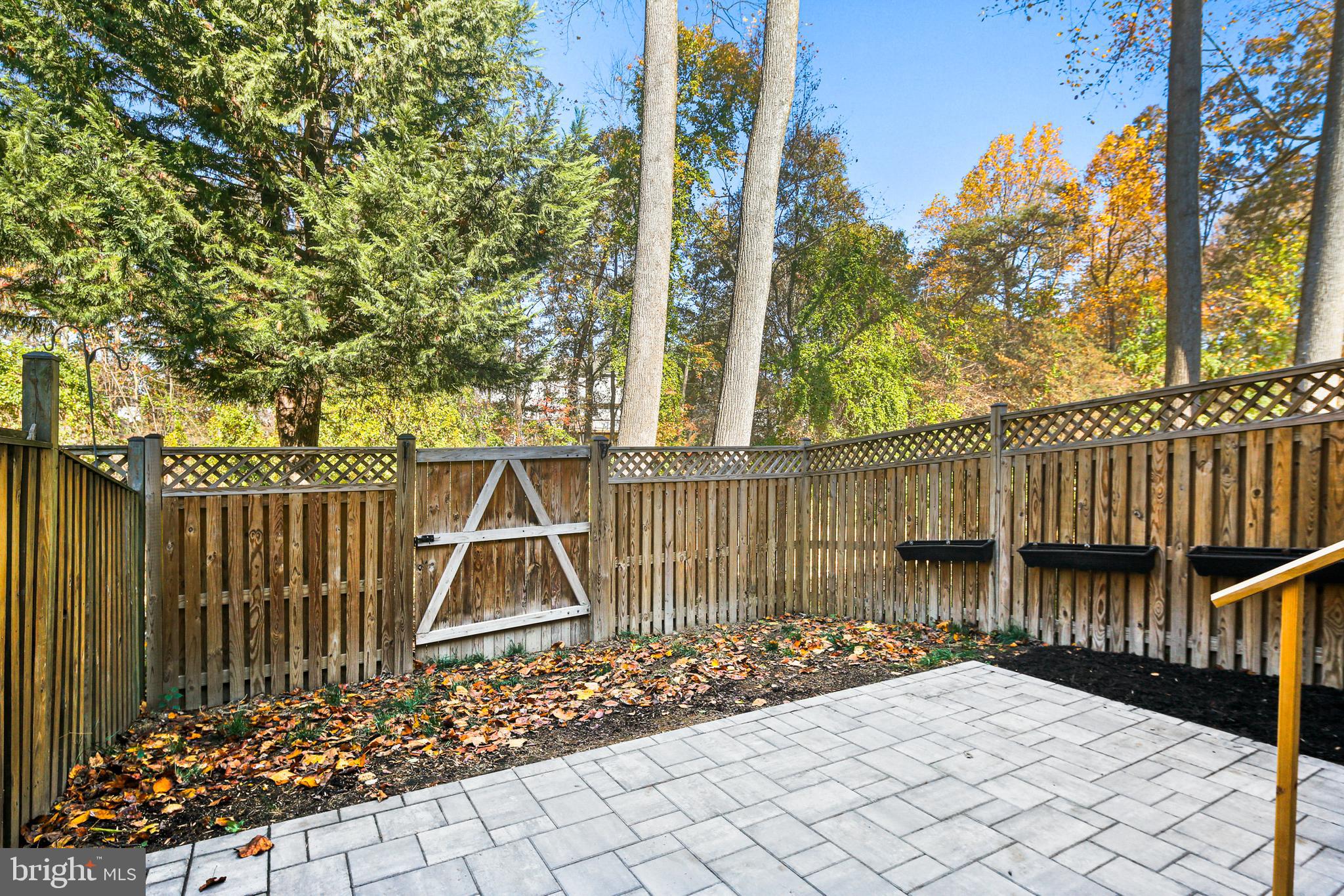 CARRIAGE PINES/LAKE VILL - Residential Lease