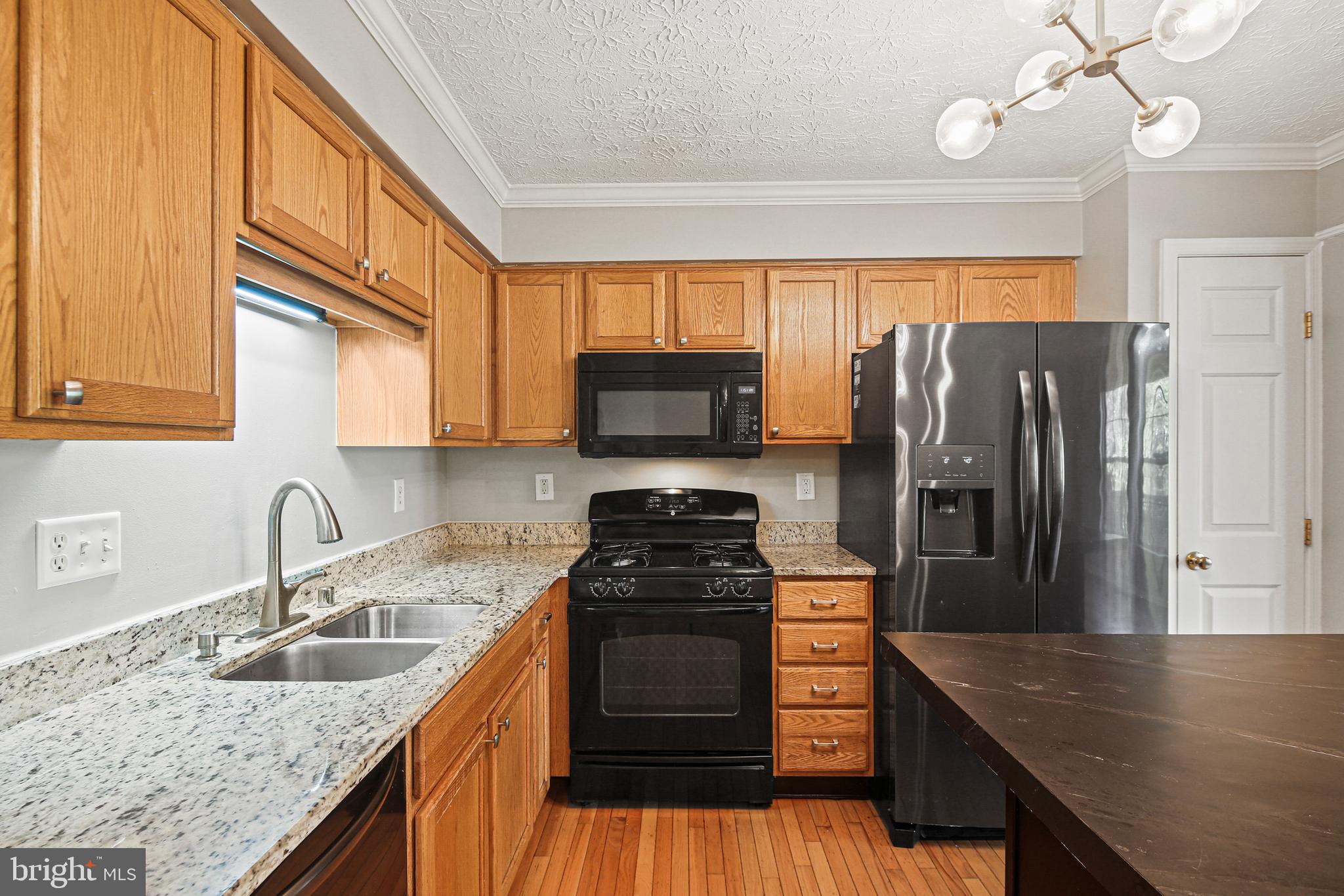 CARRIAGE PINES/LAKE VILL - Residential Lease