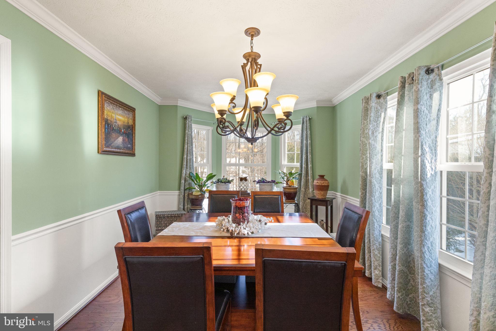 CONSTANT FRIENDSHIP - Residential