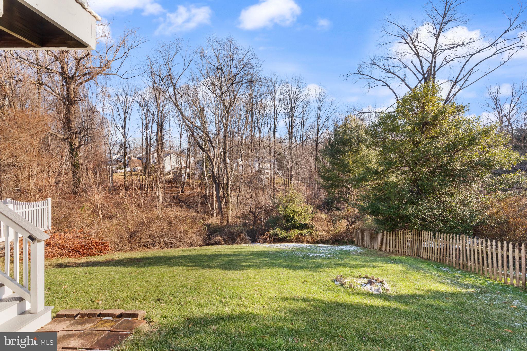 CONSTANT FRIENDSHIP - Residential