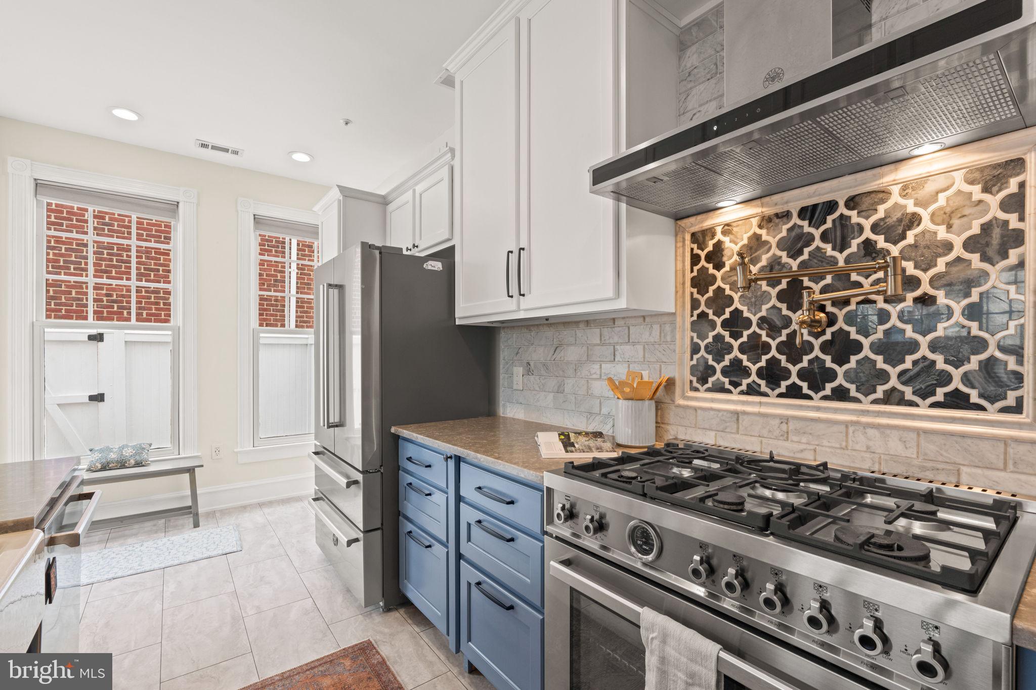 OLD TOWN GATEWAY - Residential