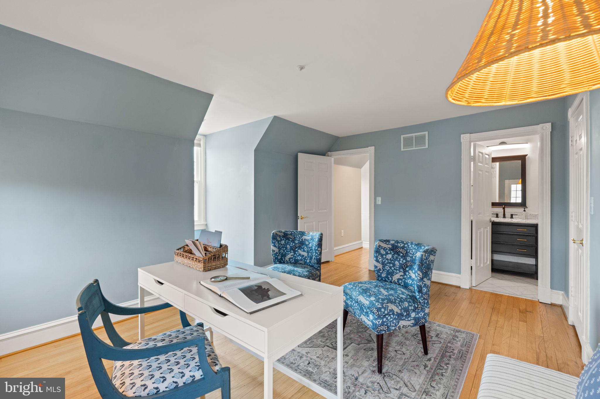 OLD TOWN GATEWAY - Residential