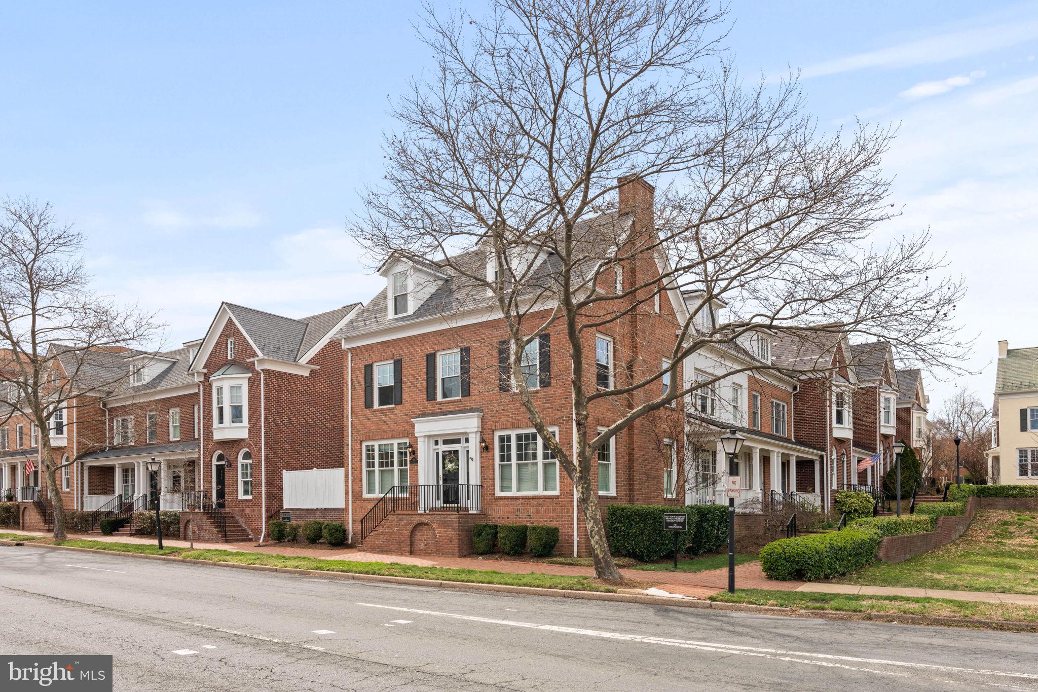 OLD TOWN GATEWAY - Residential