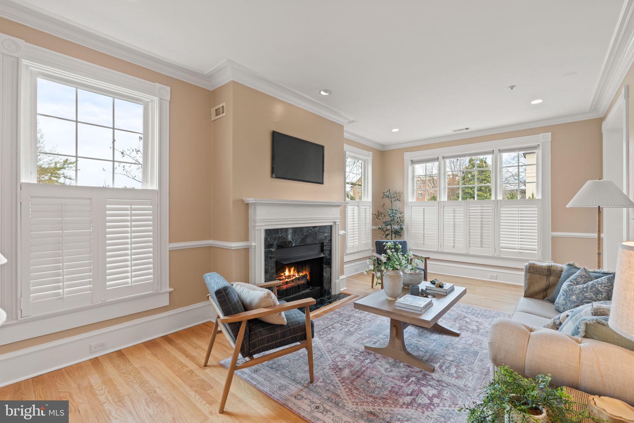 OLD TOWN GATEWAY - Residential