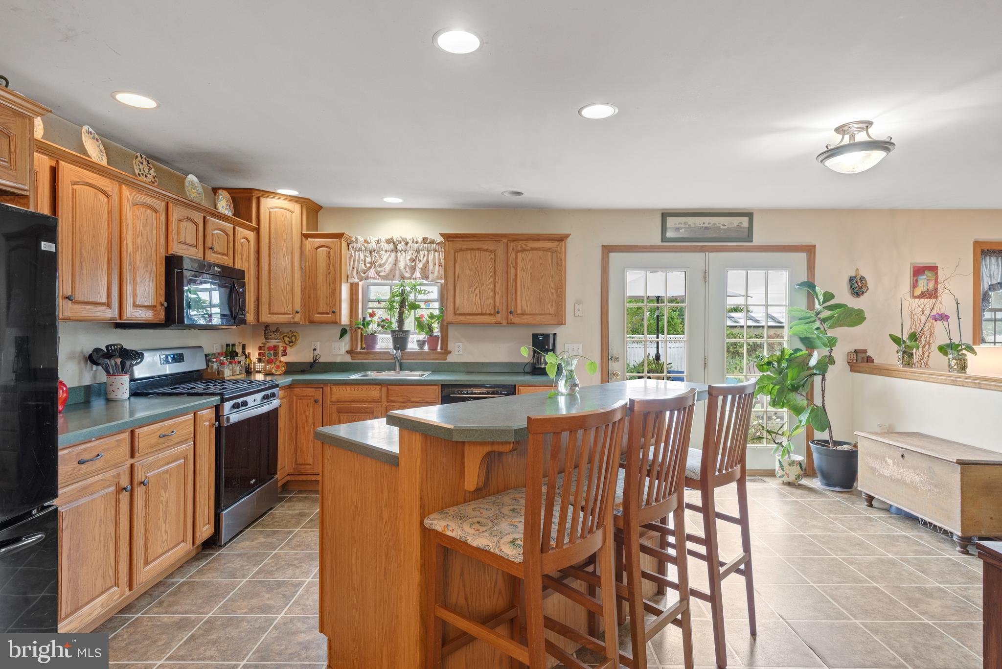 HAMLET AT BIRD-IN-HAND - Residential