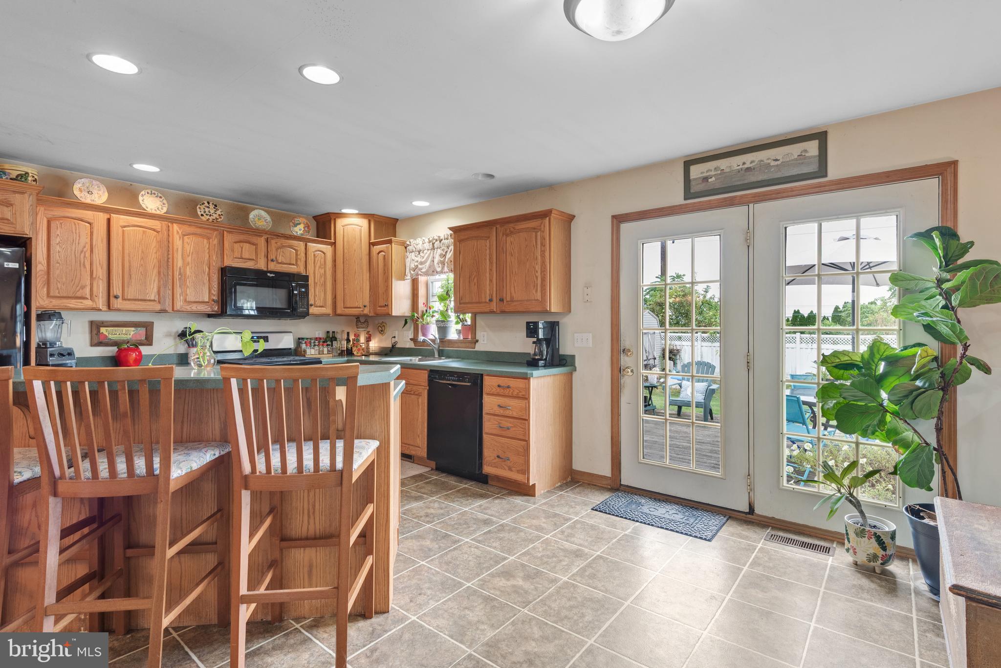 HAMLET AT BIRD-IN-HAND - Residential