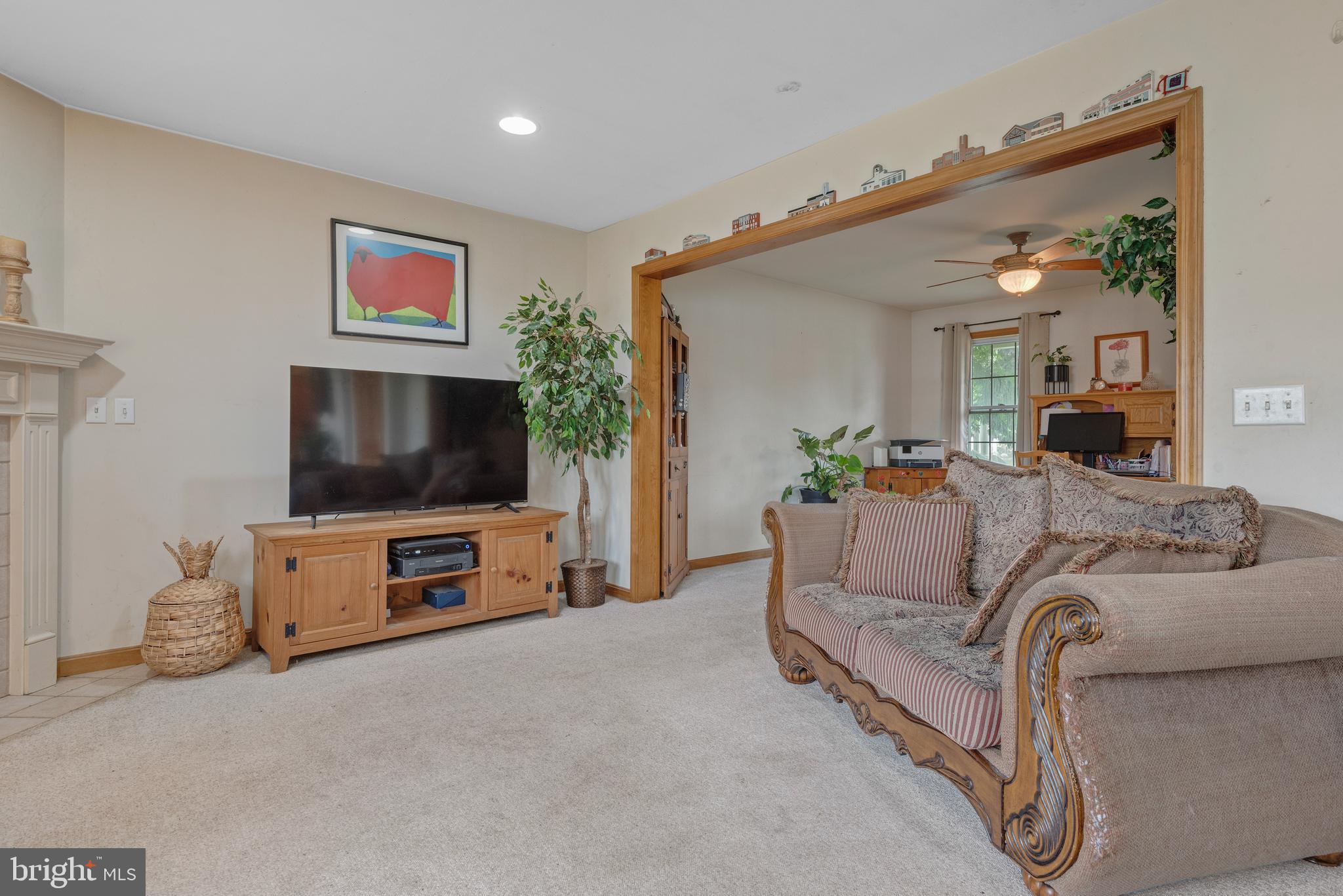 HAMLET AT BIRD-IN-HAND - Residential