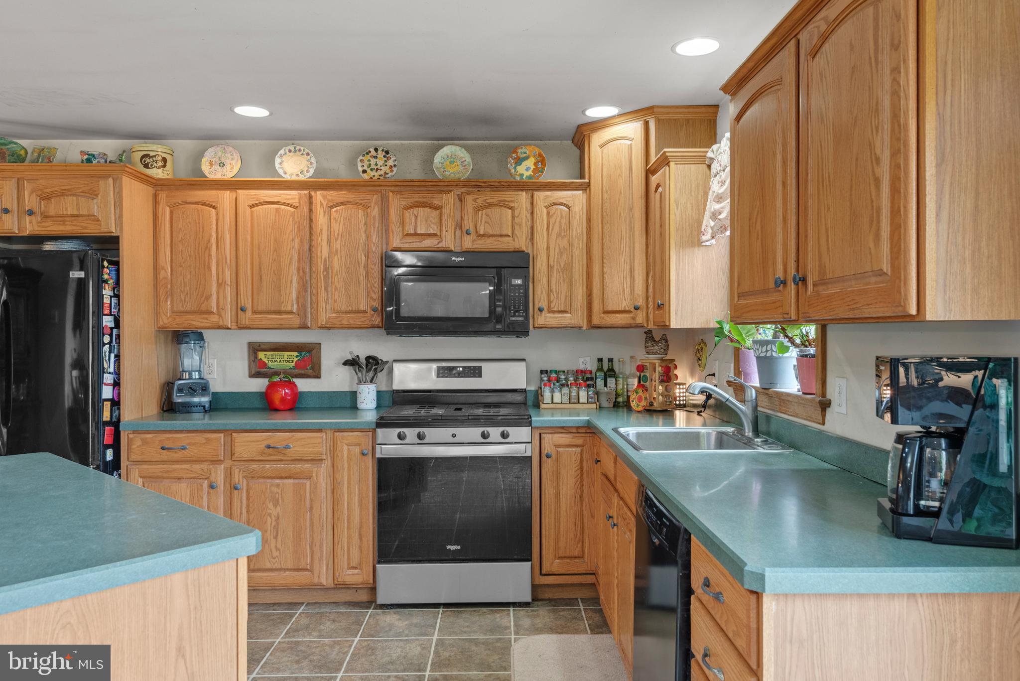 HAMLET AT BIRD-IN-HAND - Residential