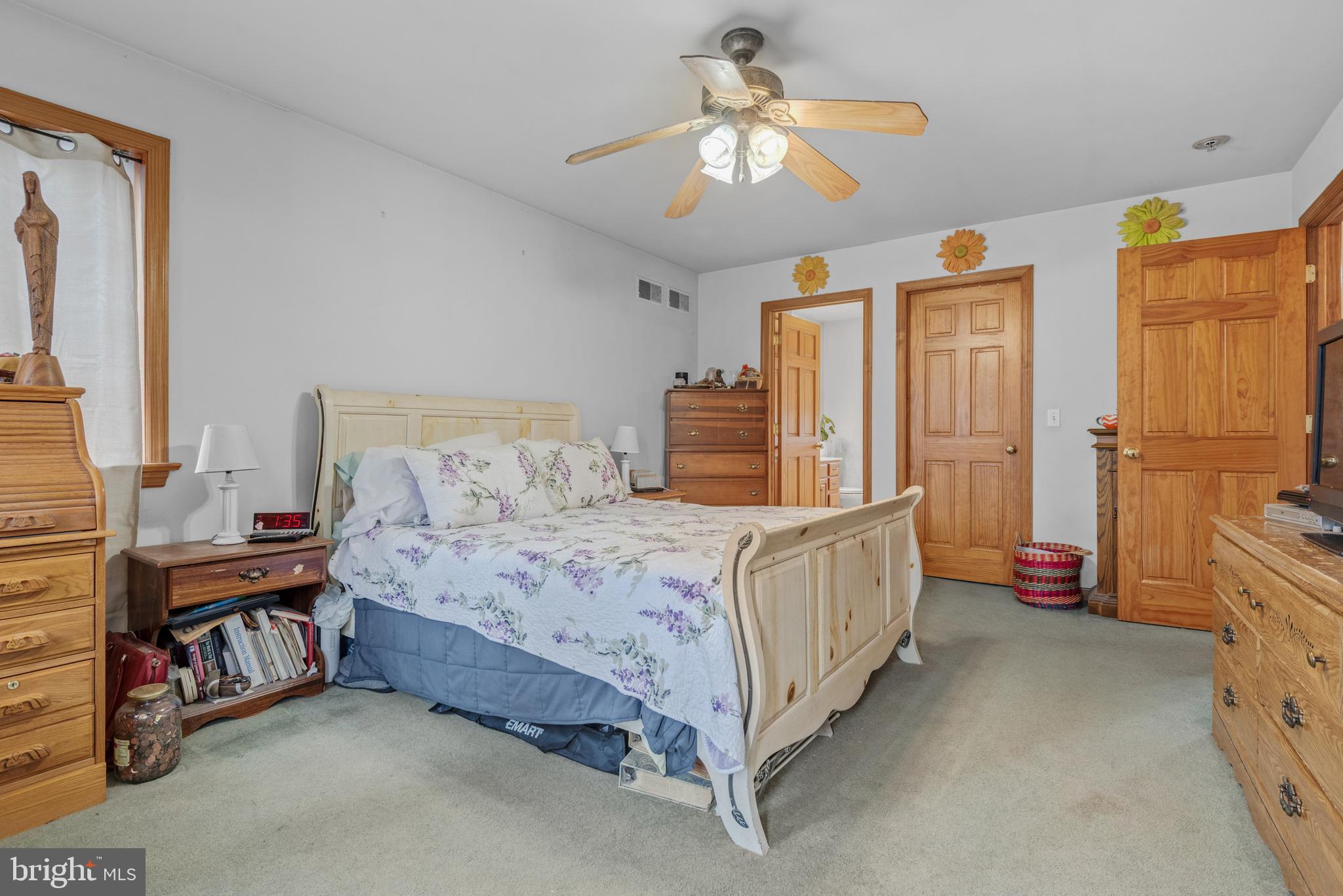 HAMLET AT BIRD-IN-HAND - Residential