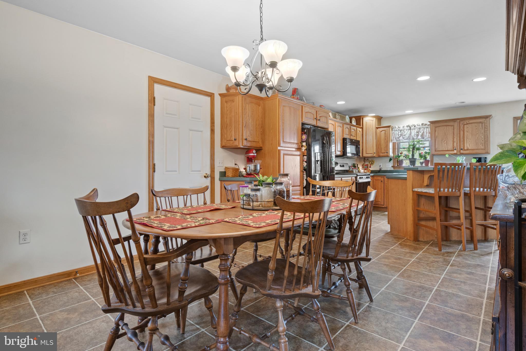 HAMLET AT BIRD-IN-HAND - Residential