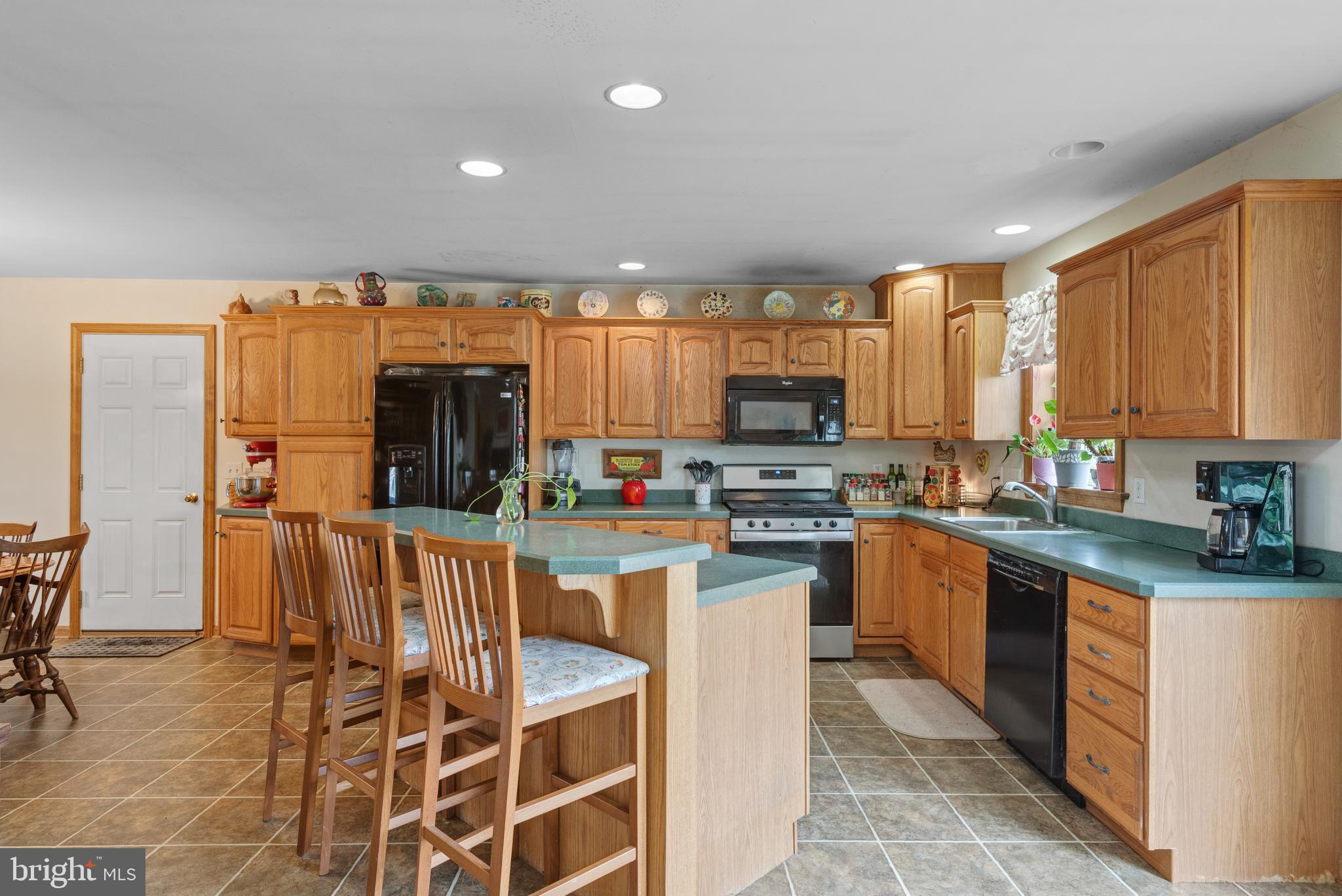 HAMLET AT BIRD-IN-HAND - Residential